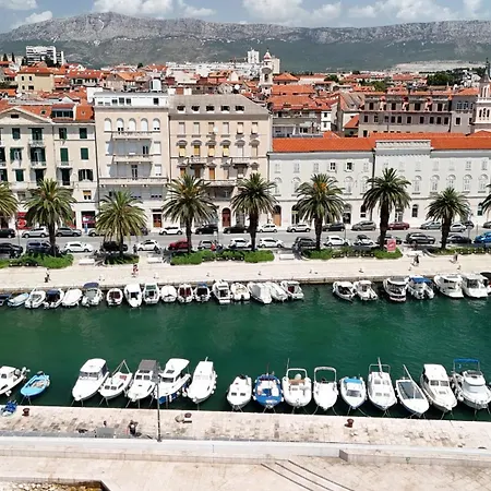 Vintage Bossanova Apartment Split