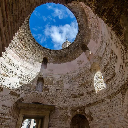 Apartment Vintage Bossanova Split